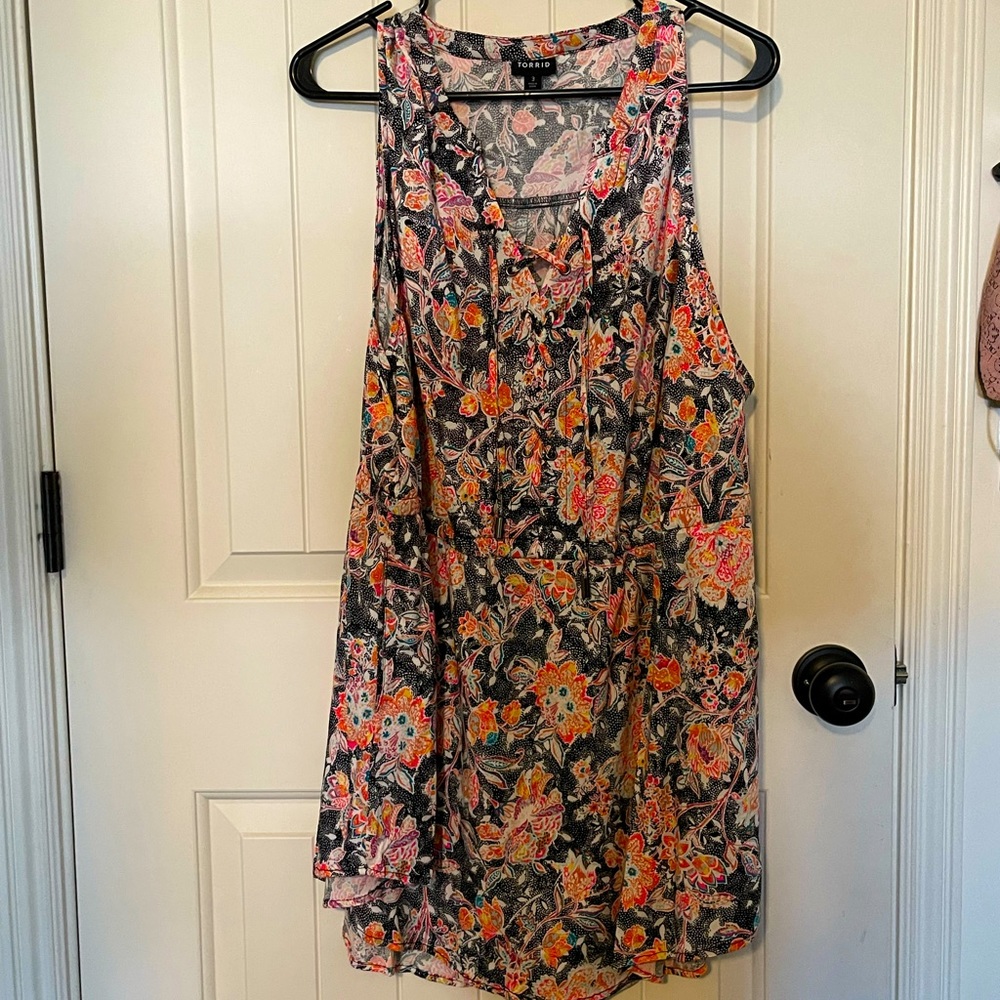 Torrid tunic tank with pockets
